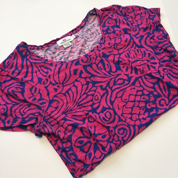 Vineyard Vines Tops - 💥3 for $10💥Vineyard Vines Shirt - Size L